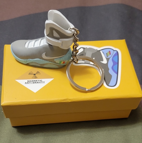 key chain - Picture 2 of 2